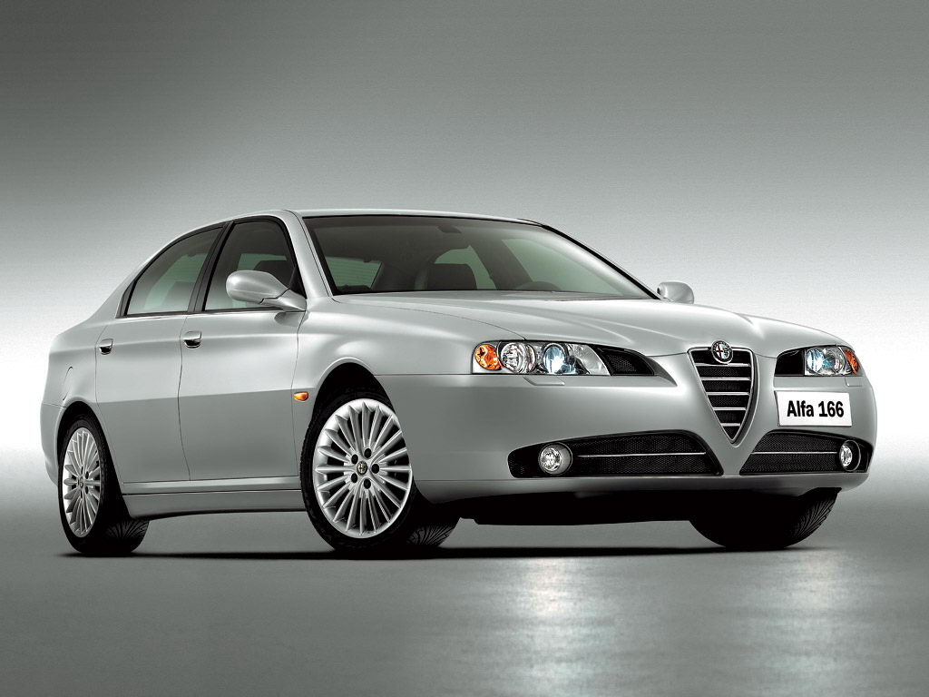 Alfa Romeo 166 2003 004.jpg
